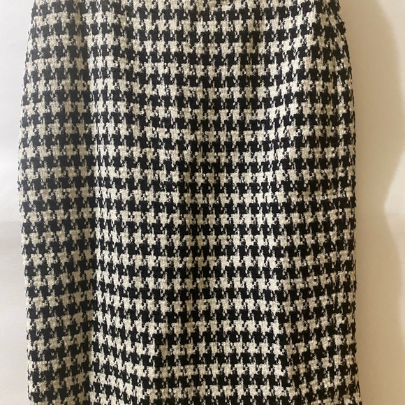 Zara dress skirt, great condition. Smoke free home. - Picture 1 of 6